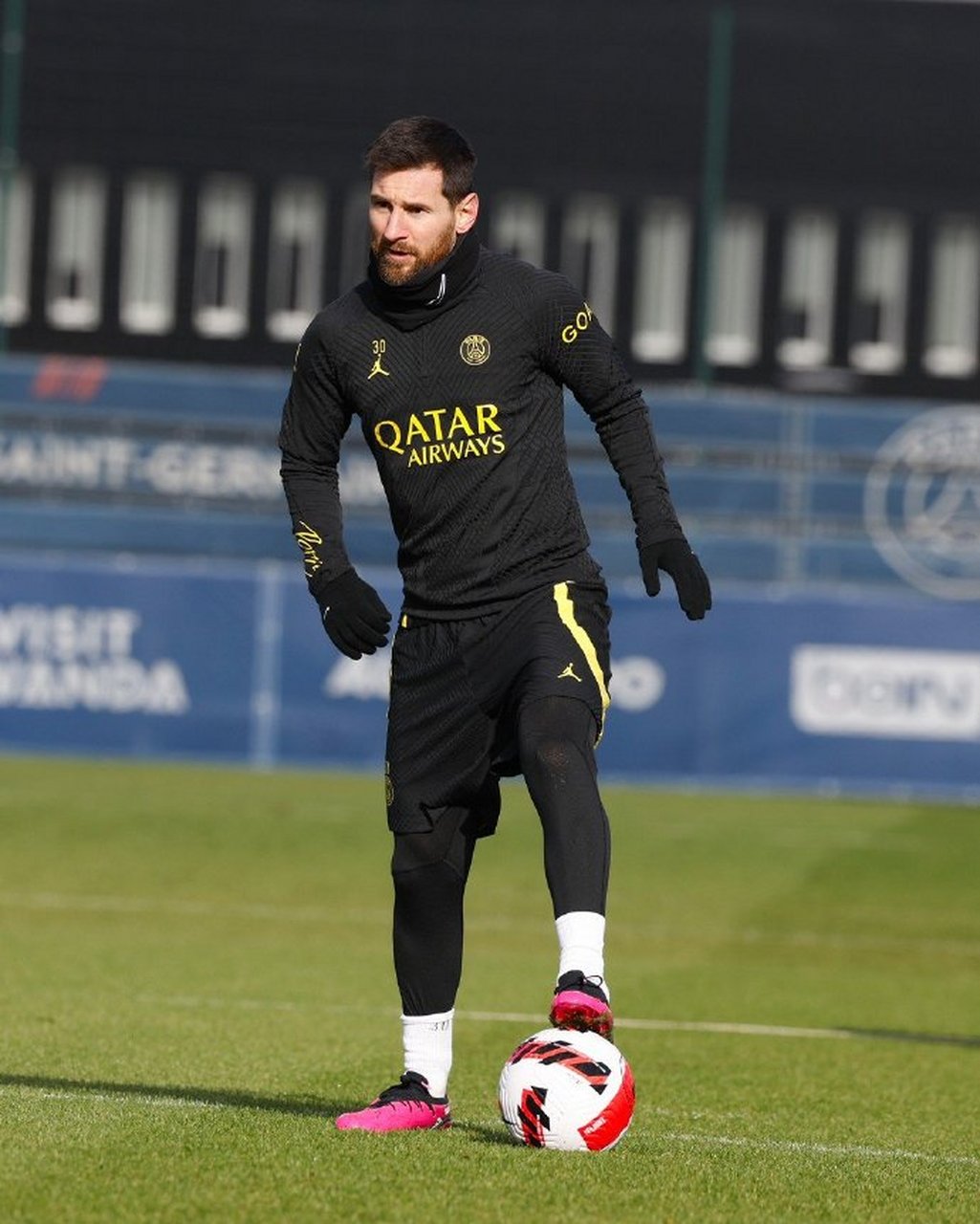 开云体育 体育博彩-包含赛地聚焦——欧篮联转会期热度飙升今晚马德里竞技备战法国杯，转会期费城76人备战葡超都惊呆了的词条